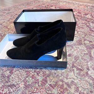 Black Women's Pointed Toe Heels - Classic Dress Pump